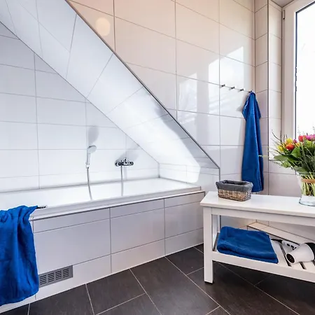 Ferien-haus Am Ahorneck / Benno Göhren-Lebbin